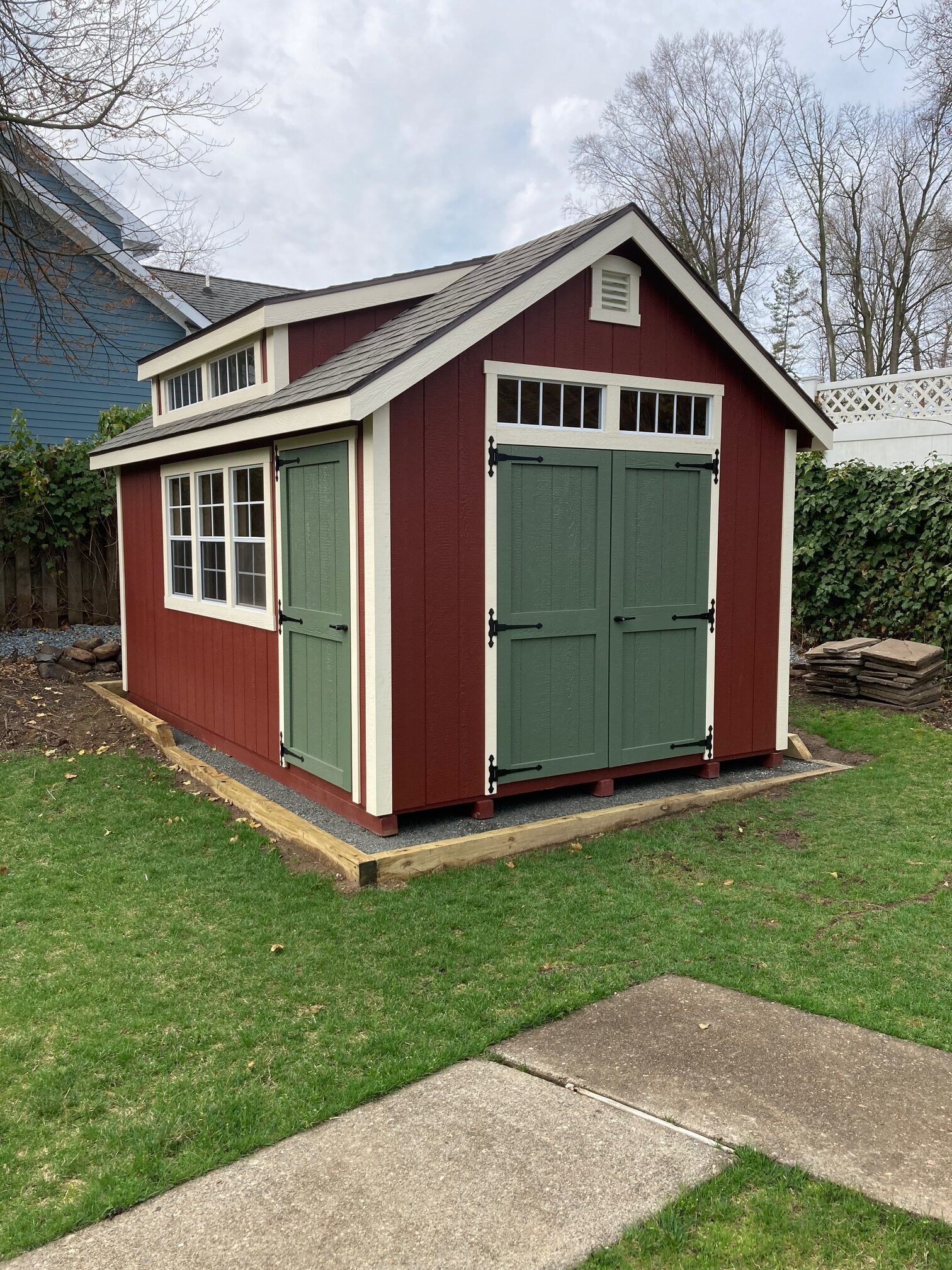 CC-127 Cape Code Shed left Side View